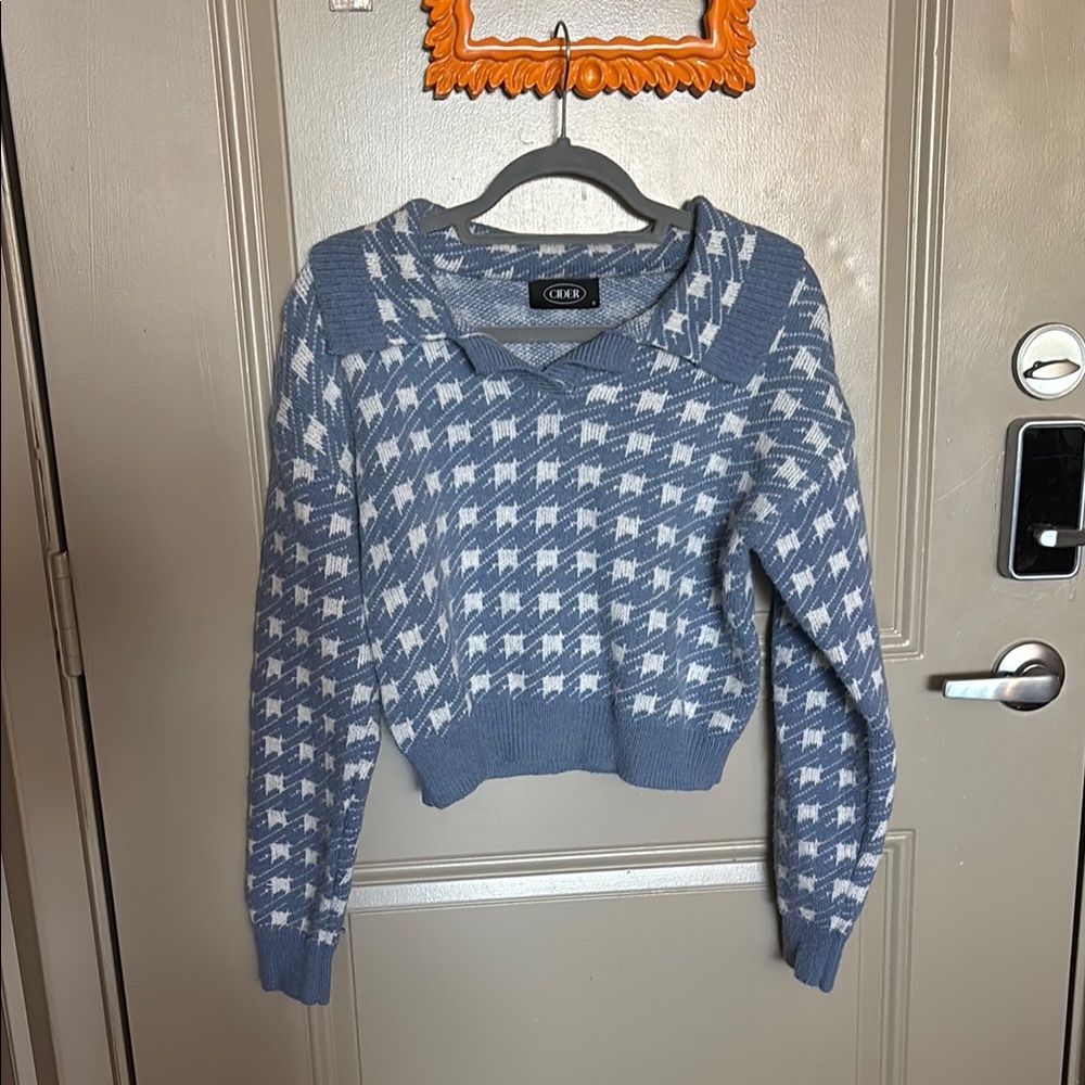 Cider Blue and White Houndstooth Sweater